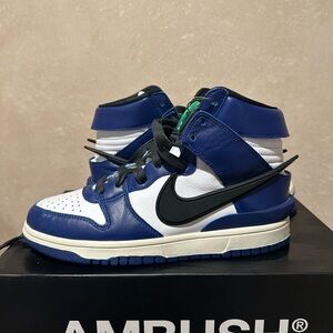 Nike Dunk High
AMBUSH Deep Royal